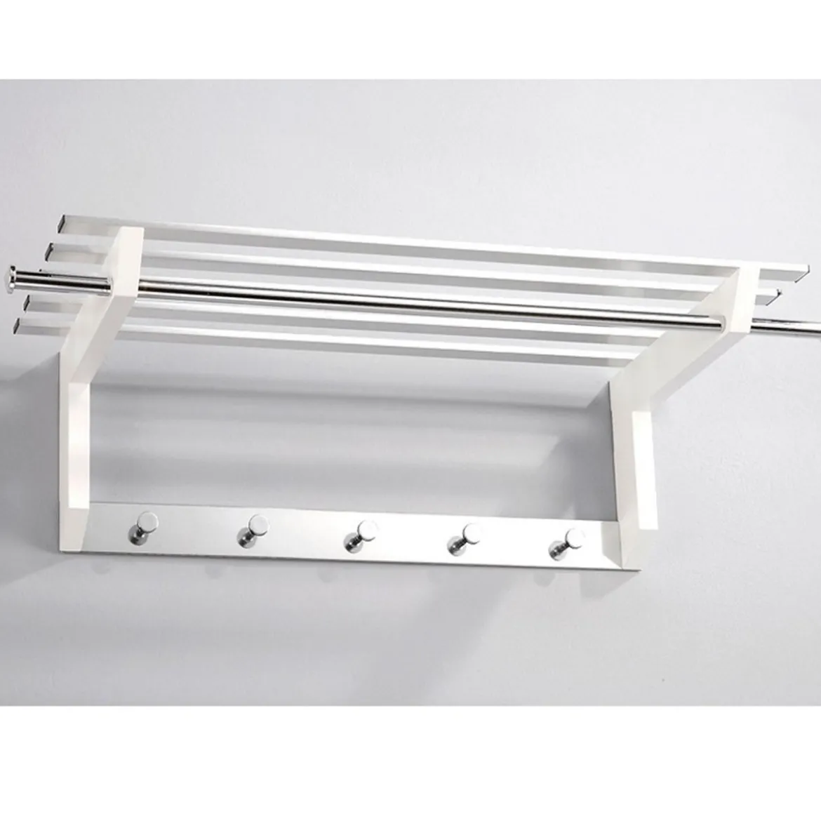 Basilica appendiabiti cappelliera legno laccato bianco opaco e metallo satinato cromato 70x30xh20 cm