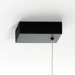 Lampadario slim in alluminio nero opaco con filo elettrico regolabile d2.2x120 cm