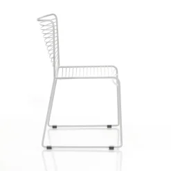 Martha white sedia interno esterno in acciaio colore bianco opaco impilabile h.79 l.49 p.53 cm