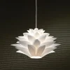 Petalo lampadario in polipropilene bianco con filo regolabile d50 h29 cm